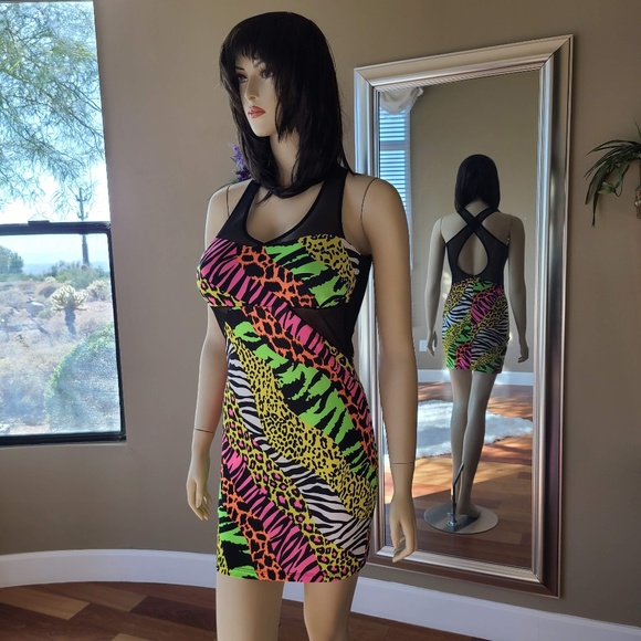 MONAMEL OF LOS ANGELES - Picture 2 of 7